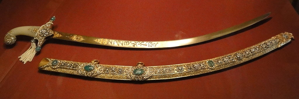 Princely Mughal sabre with jewelled scabbard
